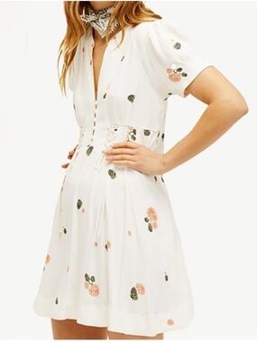butterfly print mini dress Eloise Floral Butterfly Print Mini Dress